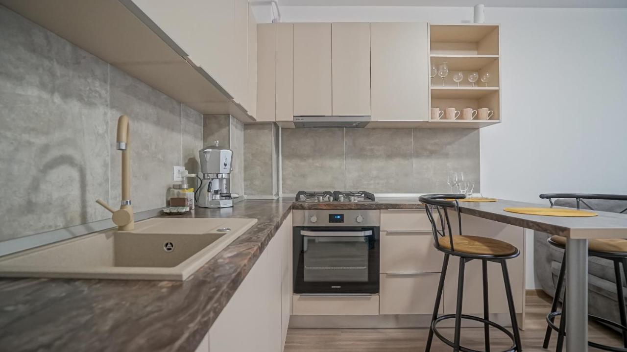 Grandis Studio Coresi Brasov Luaran gambar
