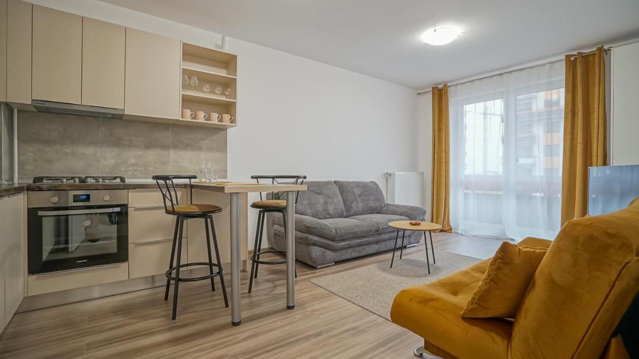 Grandis Studio Coresi Brasov Luaran gambar
